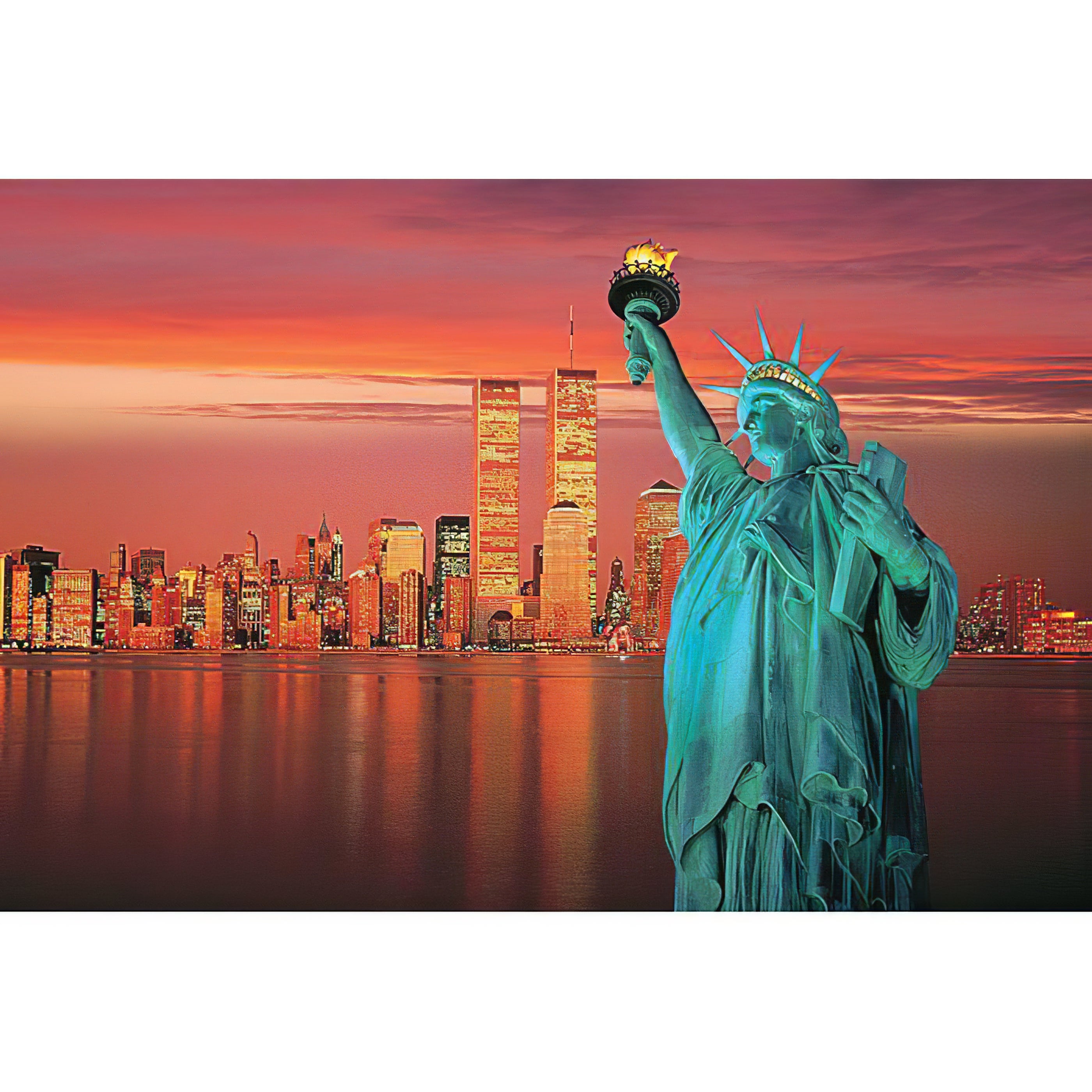 Mode unique, gratte-ciel et diversité culturelle à new york dans cette broderie diamant. Déesse de New York - j'adore la broderie diamant